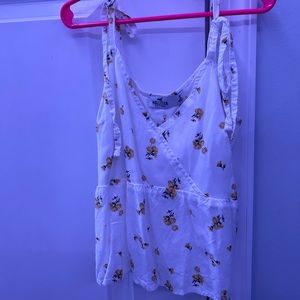hollister flower print top
